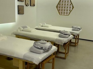 白嫩少妇养生馆 SpA 私密按摩，让您尽享极致舒适体验