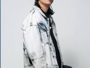 日本17岁RAPPER、日本 17 岁 RAPPER 横空出世，会成为下一个嘻哈传奇吗？