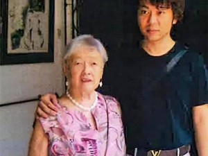 孝心爆棚82 岁老人寻找 20 多岁的小伙子，背后原因令人感动